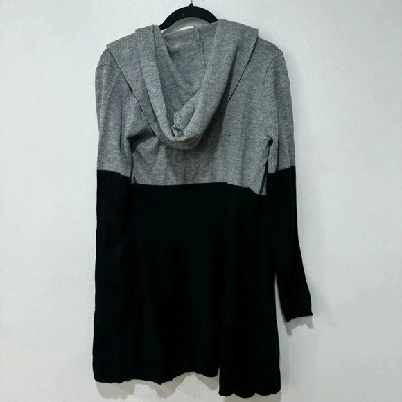 Venus colorblock cardigan small - Picture 2 of 8